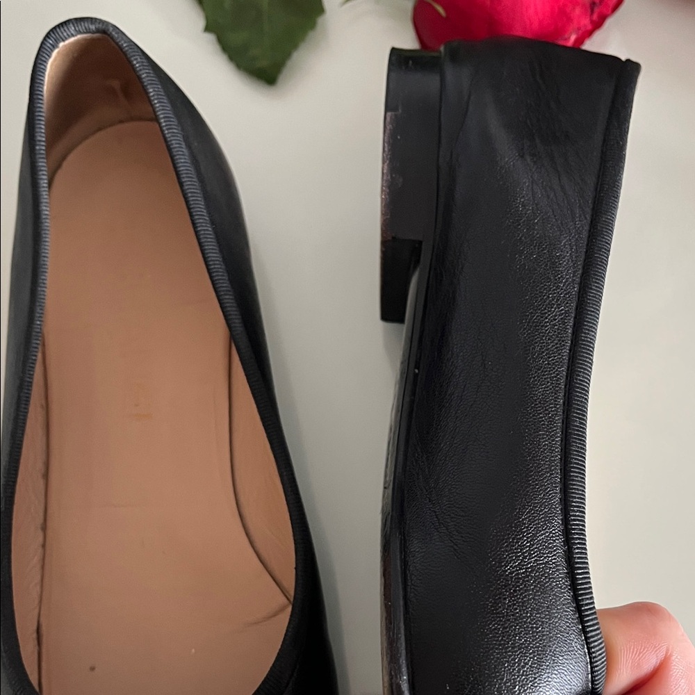 CHANEL Black Leather Loafers with Bow Detail - Picture 5 of 10